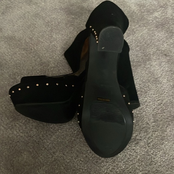 Bamboo Brand Elegant Black High Heel Women's Shoes - Picture 7 of 9